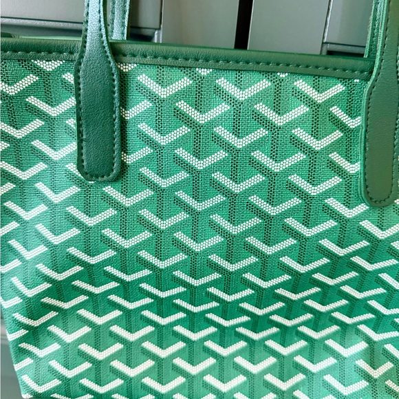 Green Geometric Mini Tote - Picture 2 of 6
